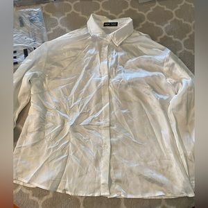 SHEIN MEDIUM WHITE BUTTON DOWN